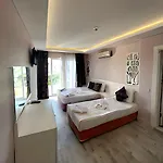 Beachway & 3* Side