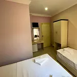 Hotel Beachway &