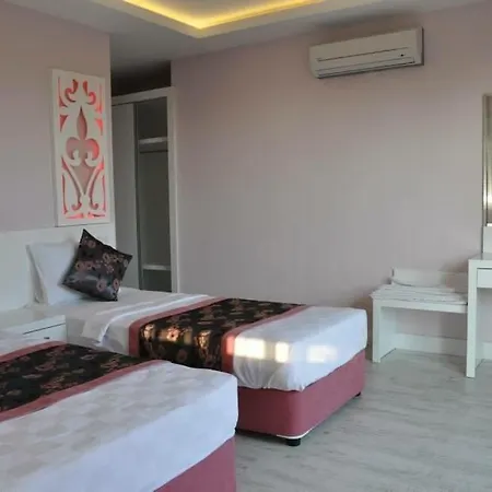 Hotel Beachway & Side