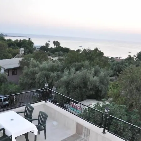 Beachway & 3*