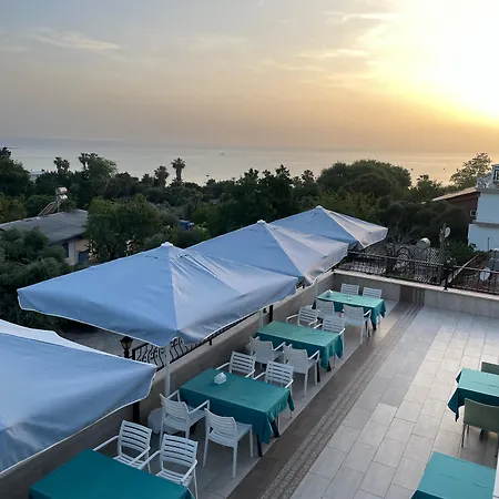 Hotel Beachway &