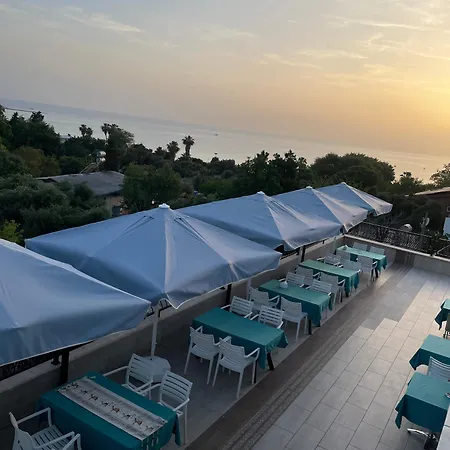 Beachway & Hotel Side