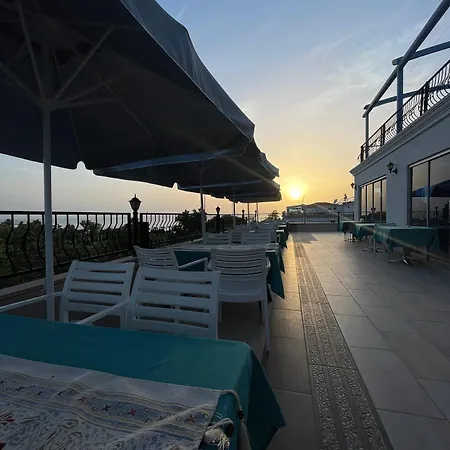 Beachway & 3* Side