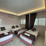 Beachway & 3* 시데