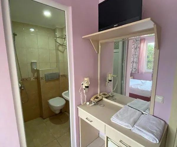 호텔 Beachway & 3*