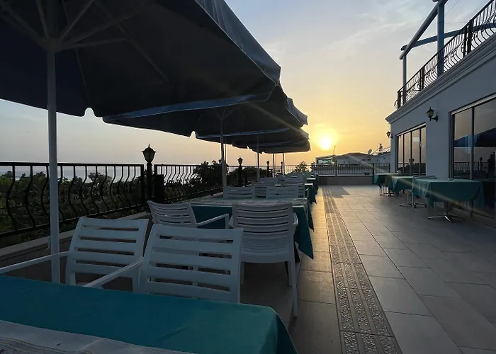 Beachway & 3* סייד