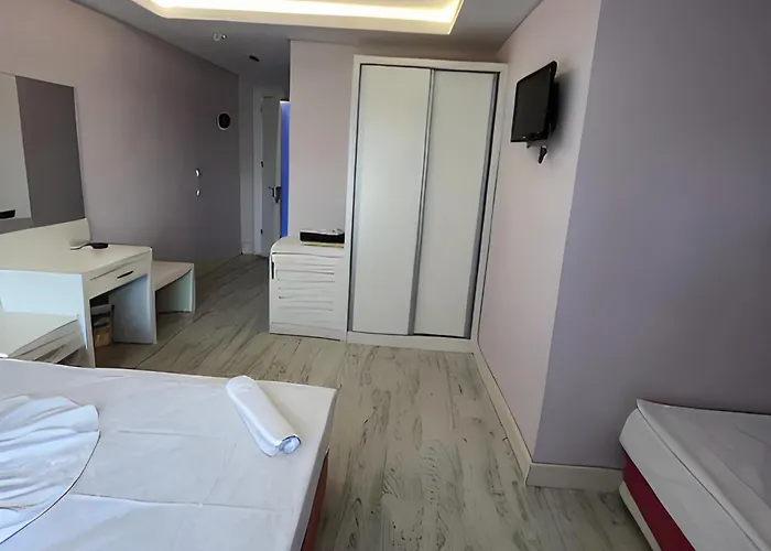 Beachway & Ξενοδοχείο Σιντέ