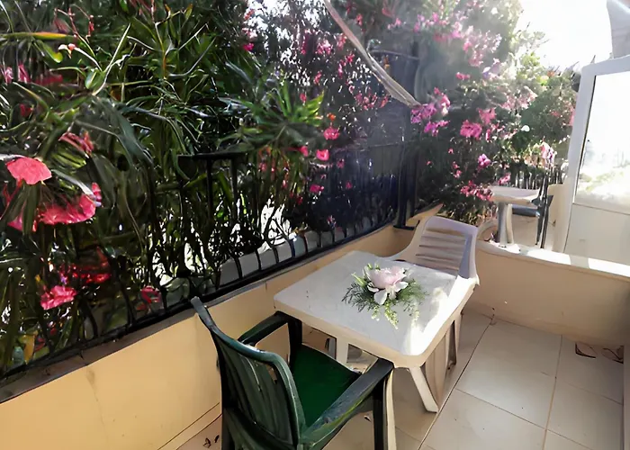 Beachway & Ξενοδοχείο