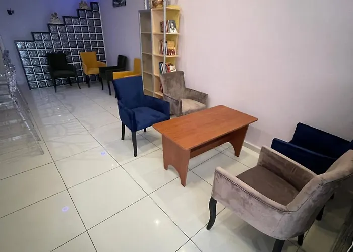 Beachway & Ξενοδοχείο 3*