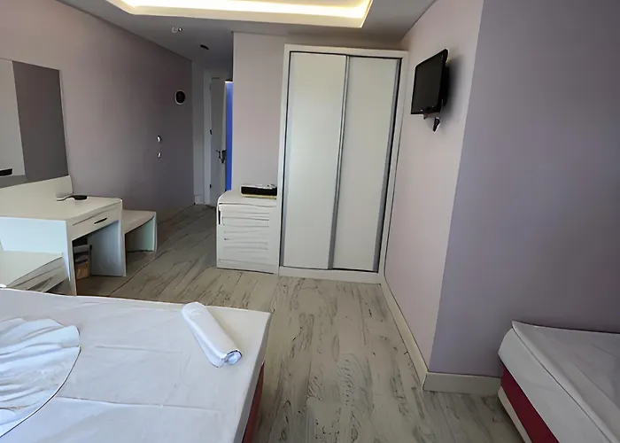 Beachway & Ξενοδοχείο Σιντέ